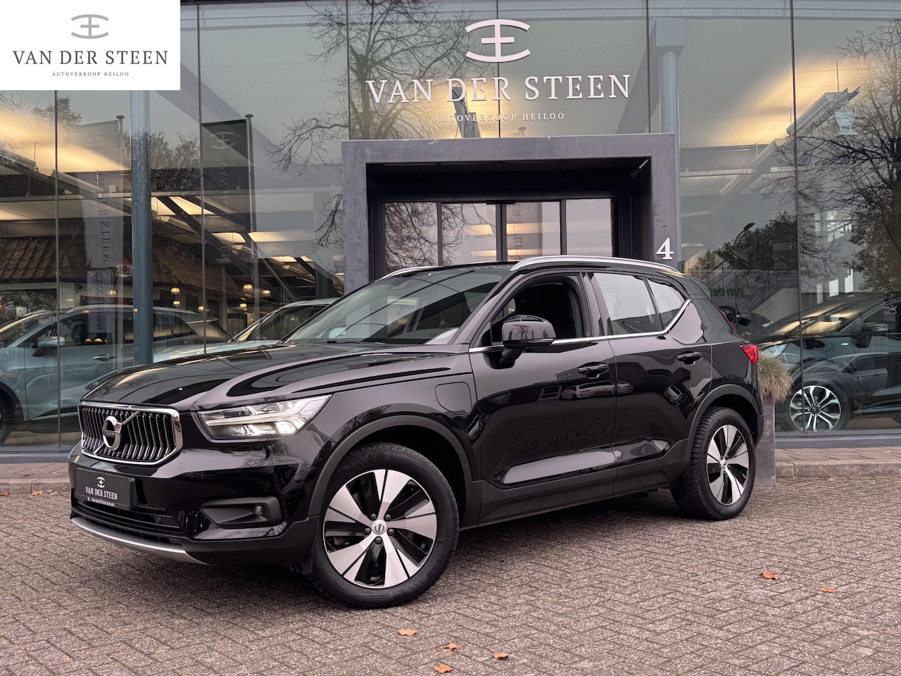 Volvo XC40 - 1.5 T5 Recharge Business Pro Stoelverwarming V+A | Standkachel | Stuurverwarming - AutoWereld.nl