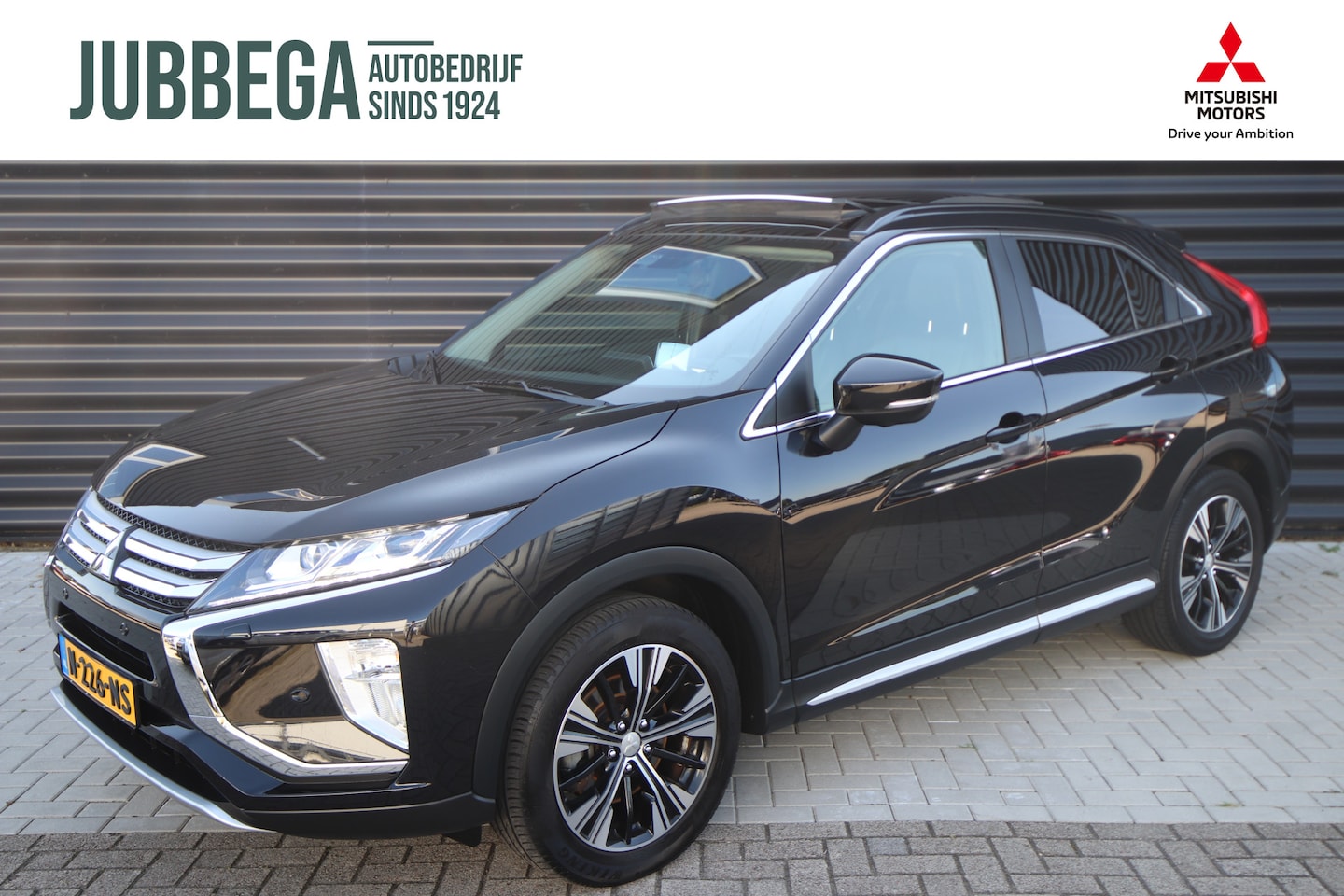 Mitsubishi Eclipse Cross - 1.5 DI-T Instyle 1.5 DI-T Instyle, Pano, Leder, LED - AutoWereld.nl