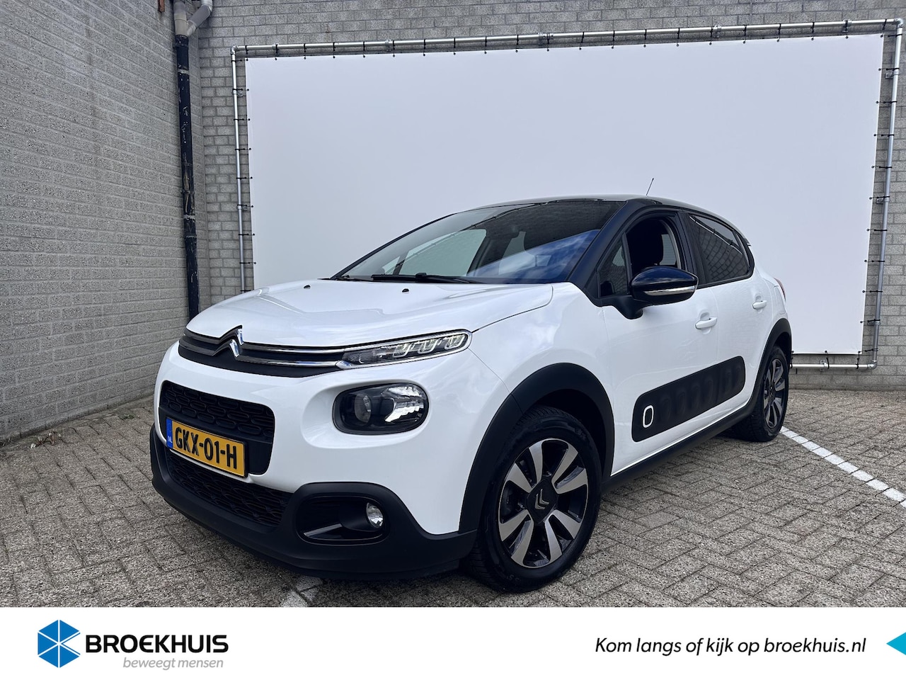 Citroën C3 - 1.2 PureTech S&S Feel | Trekhaak | Getint Glas | Panoramadak | Navigatie by App | Stoelver - AutoWereld.nl