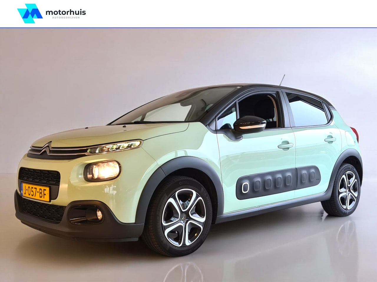 Citroën C3 - 1.2 PureTech 82pk Feel Edition NAVI PDC APPLE CARPLAY - AutoWereld.nl