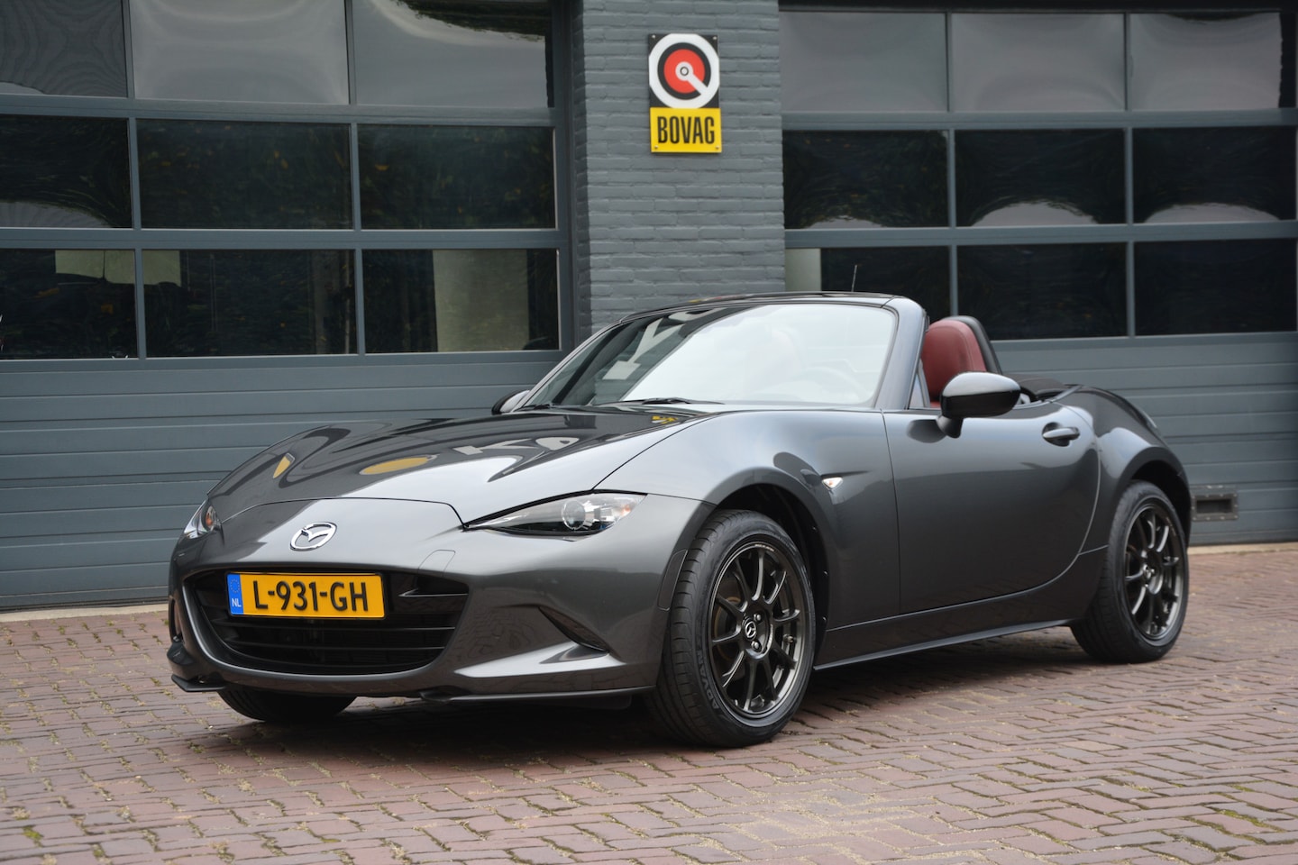 Mazda MX-5 - 1.5 SkyActiv-G 132 Signature 1.5 SkyActiv-G 132 Signature - AutoWereld.nl