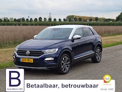 Volkswagen T-Roc - 1.5 TSI Sport United | Lage KM | Park V+A | Add Cruise | Stoel stuur verw | Navi | Carplay