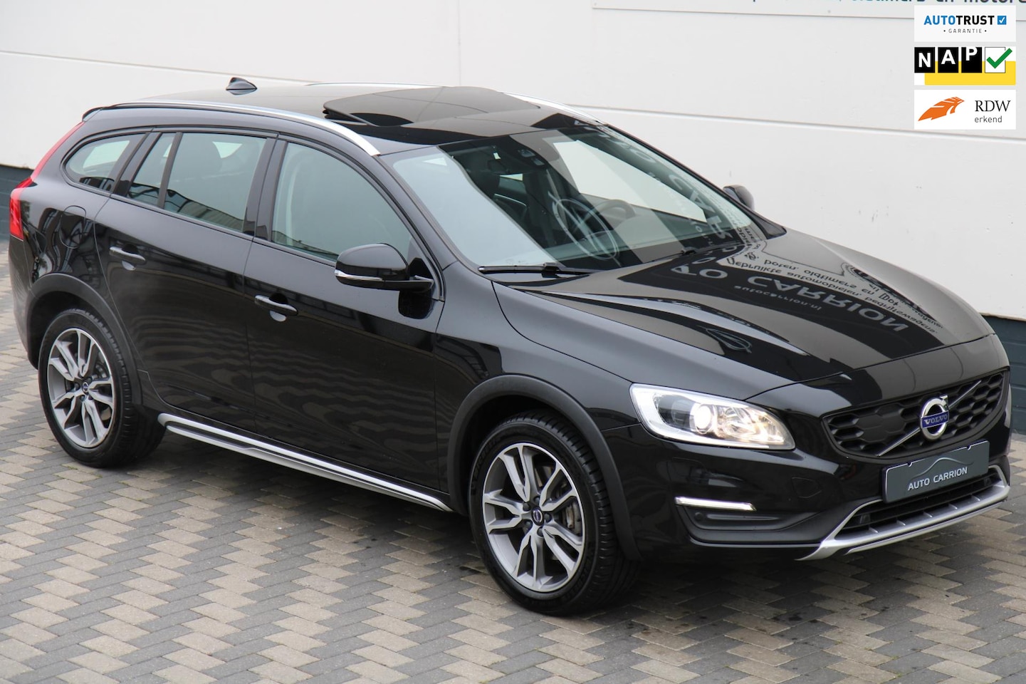 Volvo V60 Cross Country - 2.0 T5 Polar+ Schuifdak Leder Navi !! - AutoWereld.nl