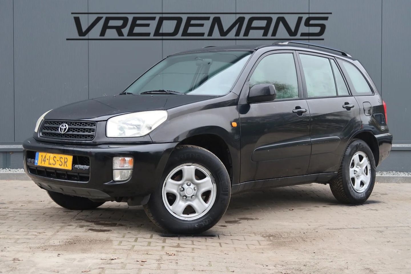 Toyota RAV4 - 2.0-16V VVT-i Luna 2.0-16V VVT-i Luna - AutoWereld.nl