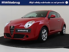 Alfa Romeo MiTo - 0.9 TwinAir 86PK Distinctive Parkeerhulp | Airco | Licht metalen velgen | Lage KM Stand