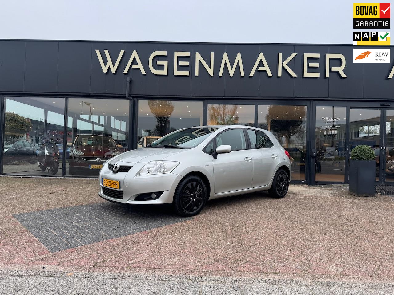 Toyota Auris - 1.6-16V Sol AUT|Clima|Cruise|Dealer Onderhouden - AutoWereld.nl