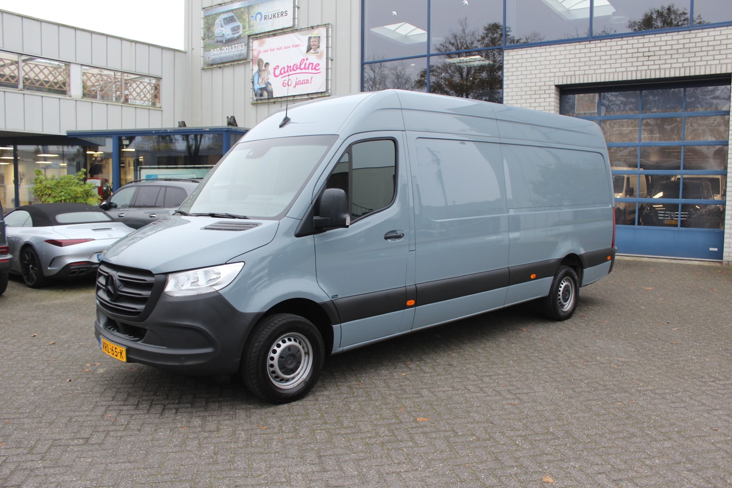 Mercedes-Benz Sprinter - 317 CDI L3H2 3500kg trekhaak, MBUX met navigatie en camera, Geveerde stoel - AutoWereld.nl