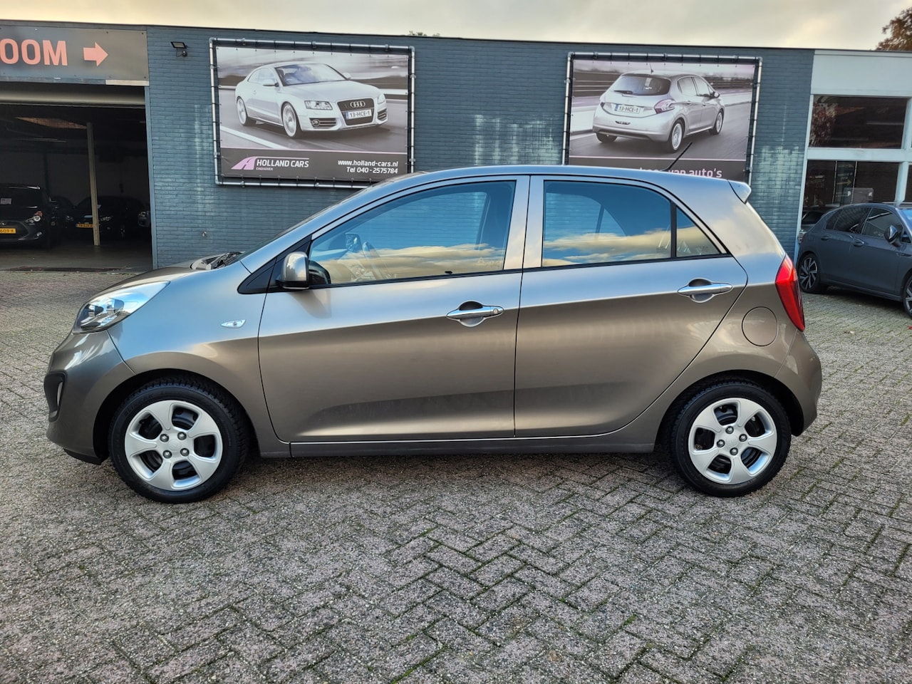 Kia Picanto - 1.0 CVVT BusinessLine 5-deurs - Airco - Elektrisch pakket - Bluetooth/handsfree - Led-dagr - AutoWereld.nl