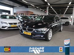 BMW 3-serie - 318i Sport Automaat NAVI/CLIMA/CRUISE/PDC/AFN.TREKHAAK