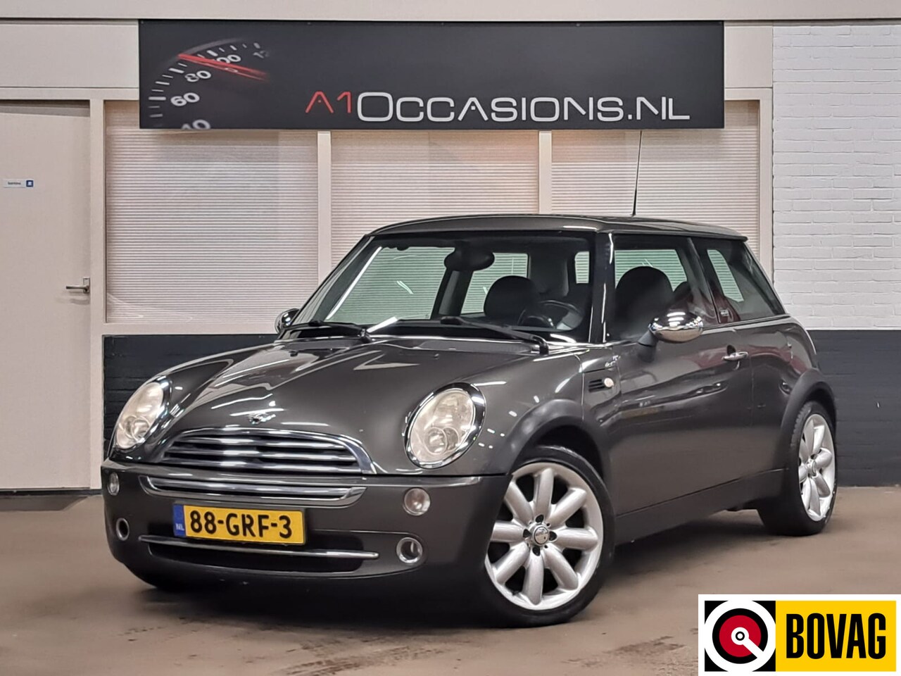 MINI Cooper - Mini 1.6 Chili + LEDER - AutoWereld.nl