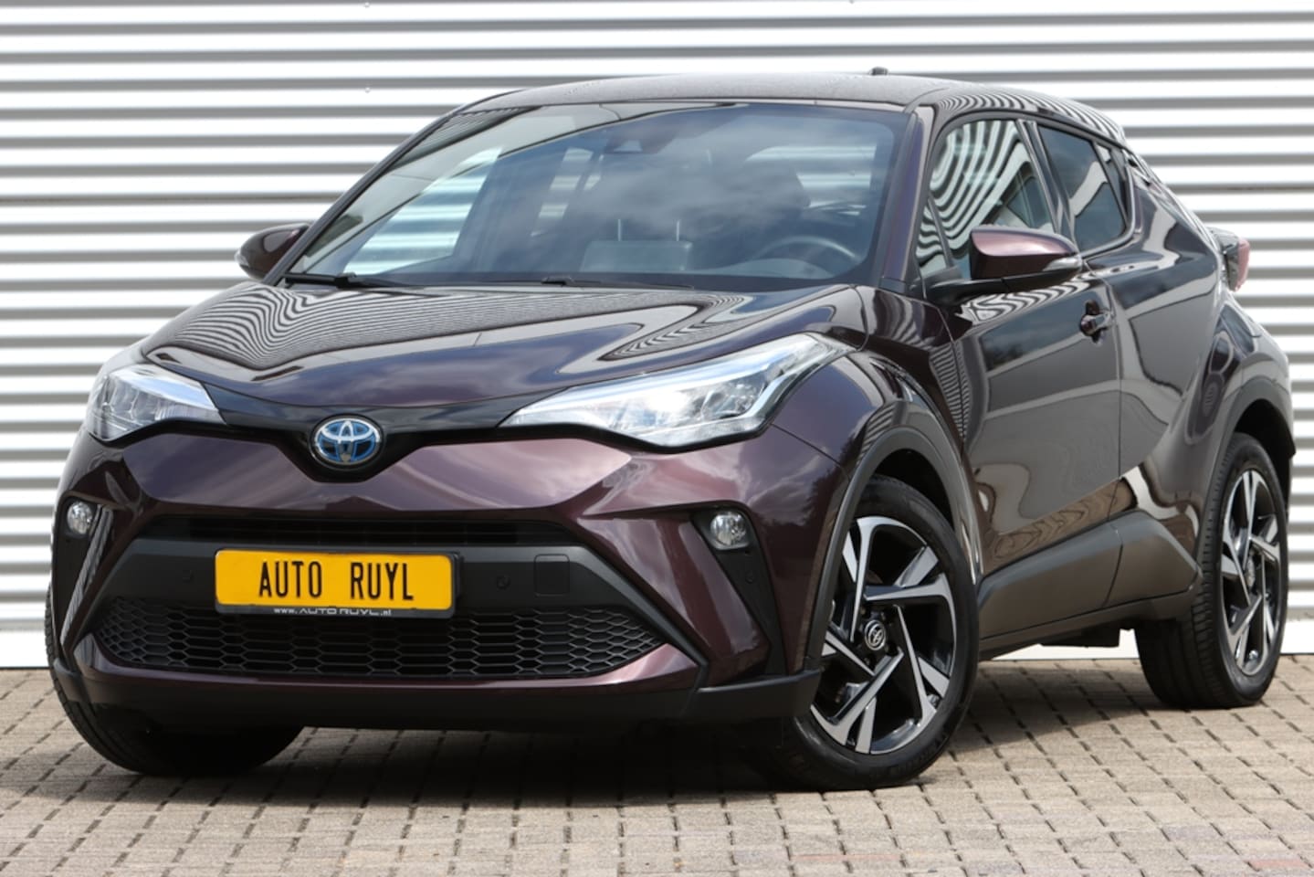 Toyota C-HR - 1.8 Hybrid Dynamic Carplay / PDC - AutoWereld.nl