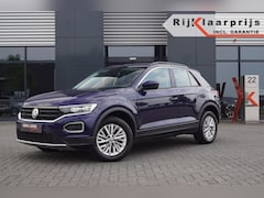 Volkswagen T-Roc - 1.5 TSI Style 150pk / Navi / PDC / ACC / Side-assist/ Trekhaak a