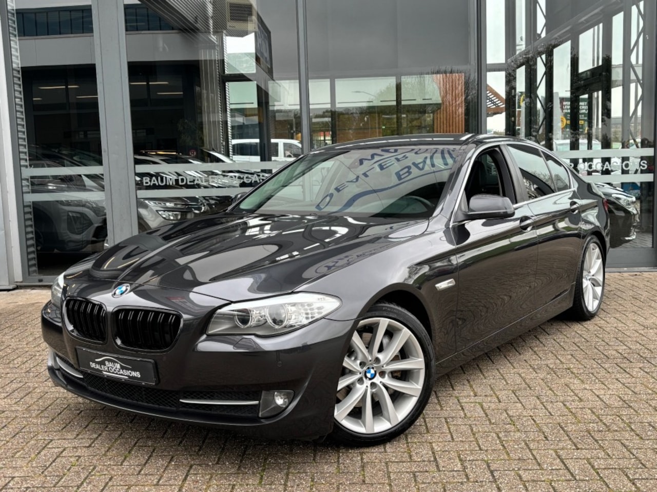 BMW 5-serie - 525D HIGH EXECUTIVE AUTOMAAT NAVI AIRCO/ECC - AutoWereld.nl