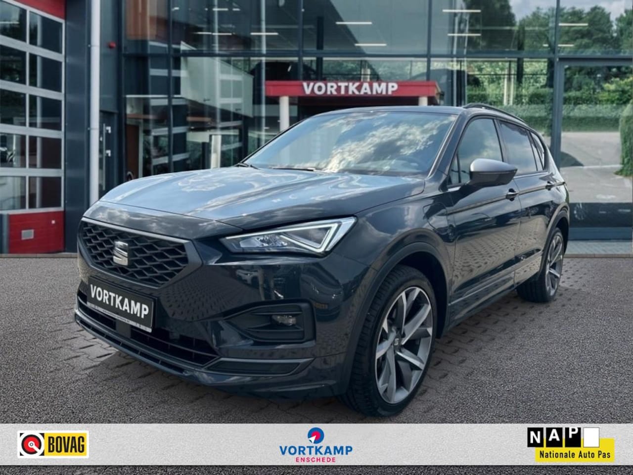 Seat Tarraco - 1.4 TSI DSG FR E-HYBRID PANO-DAK/CAMERA/TREKHAAK/NAVI/ACC/STOELV - AutoWereld.nl