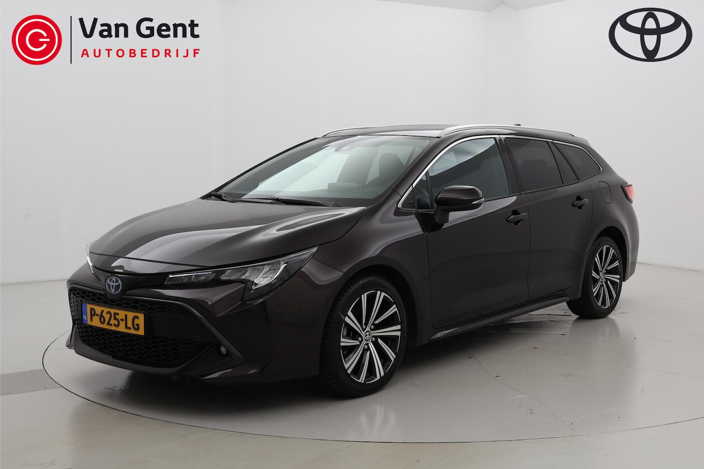 Toyota Corolla Touring Sports - 1.8 Hybrid Dynamic Stoelverwarming - AutoWereld.nl