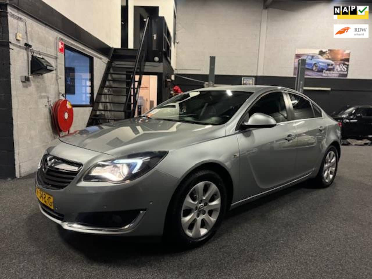 Opel Insignia - 1.6 T Edition 1.6 T Edition - AutoWereld.nl