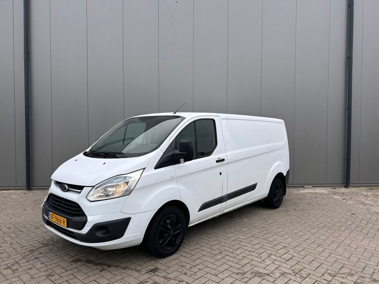 Ford Transit Custom - 290 2.2 TDCI L2H1 Trend airco - AutoWereld.nl