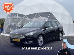 Ford Focus Wagon - 1.5 Titanium | Trekhaak | Advanced pack | NAV | Parkeersensoren | LM velgen |