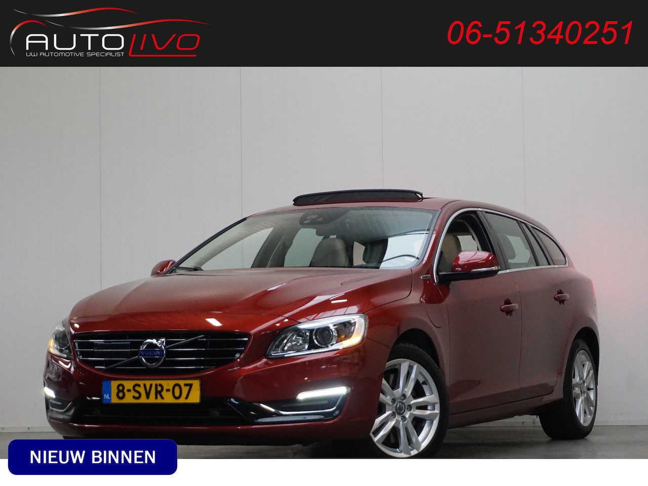 Volvo V60 - 2.4 D6 AWD Plug-In Hybrid Summum XENON LEER DAK BLIS NAVI CLIMA TREKHAAK etc. - AutoWereld.nl