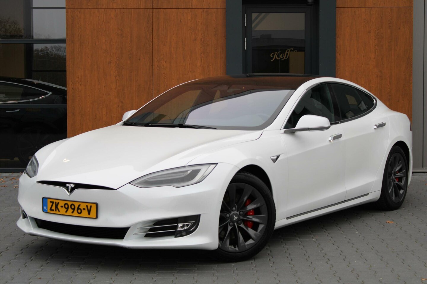 Tesla Model S - Performance Ludicrous | Stoelkoeling | Nette auto! - AutoWereld.nl