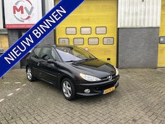 Peugeot 206 - 1.6-16V Griffe