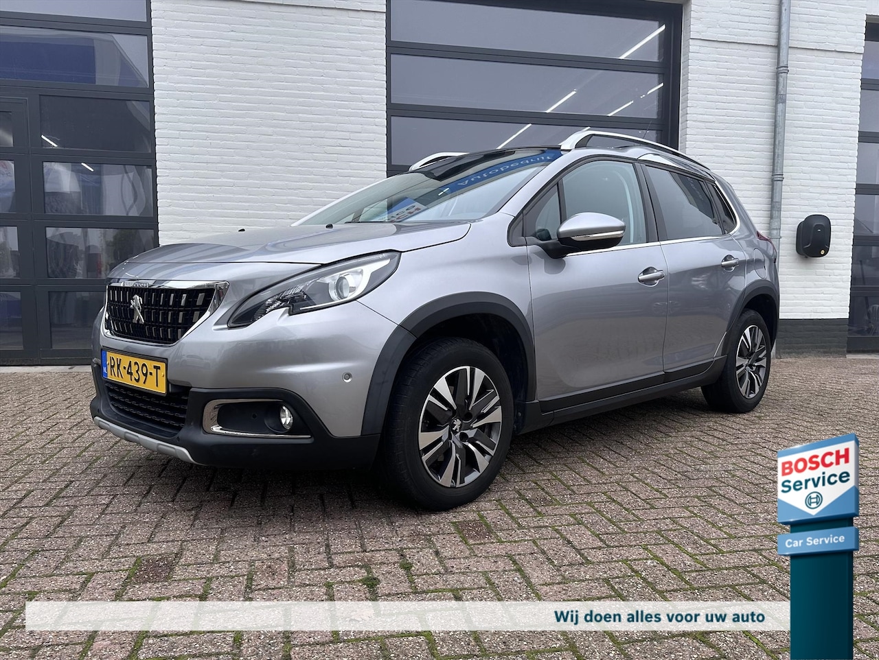 Peugeot 2008 - 1.2 PureTech 110pk Allure Automaat - AutoWereld.nl