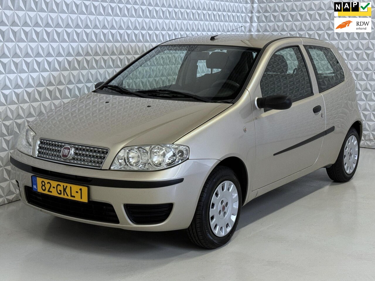 Fiat Punto - 1.2 Active AIRCO - in nette staat! (2008) - AutoWereld.nl