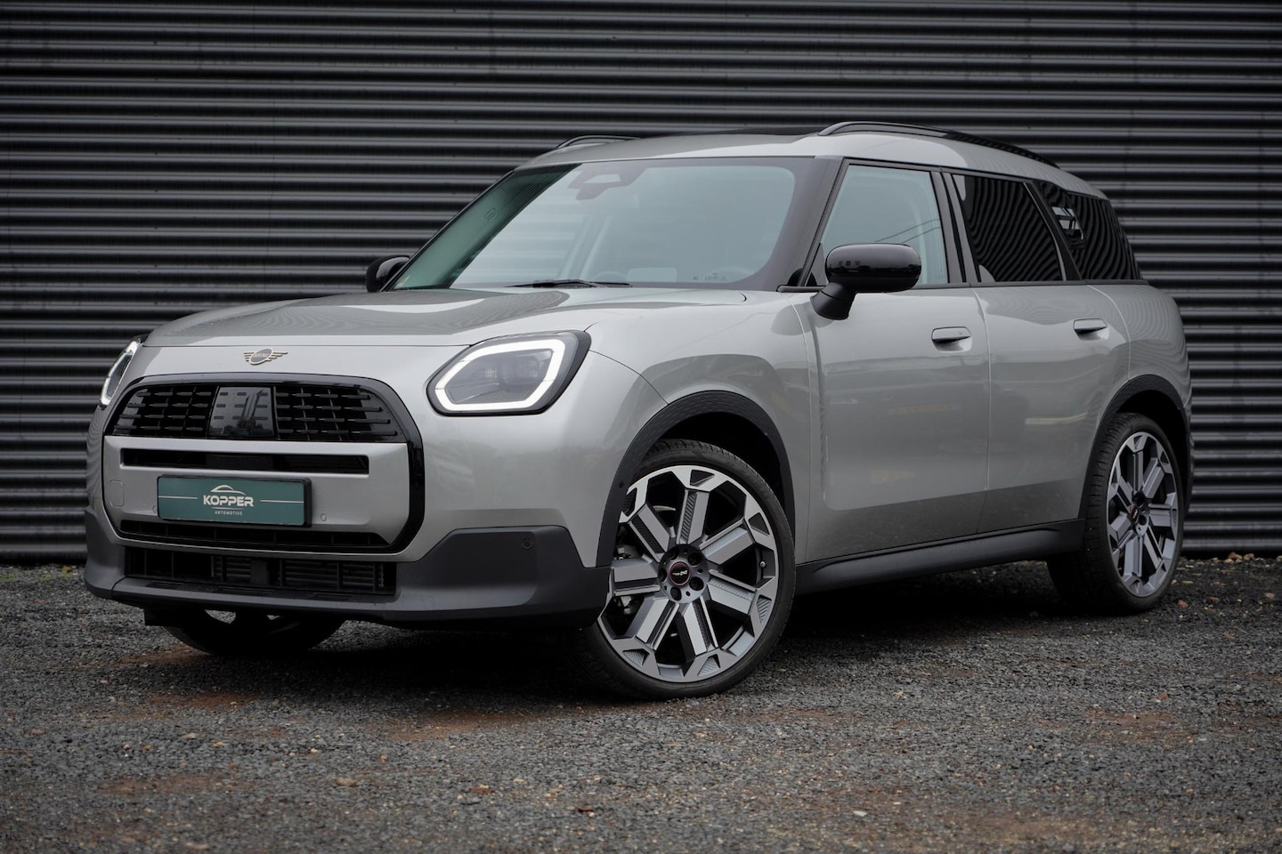 MINI Countryman - Mini 1.5 C Classic Pakket M / Pano / 21'' / NL BTW Auto / 1e Eigenaar - AutoWereld.nl