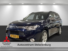 Mitsubishi Outlander - 2.0 Instyle 7 p Leer, Navi, Trekhaak, 7 persoons