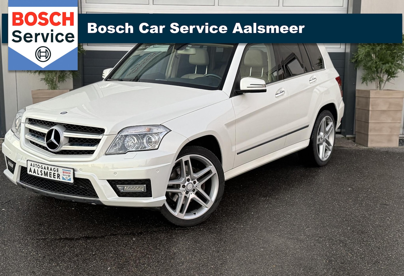 Mercedes-Benz GLK-klasse - 350 4-Matic /AMG / PANO / 306PK  /LEER / GARANTIE / - AutoWereld.nl