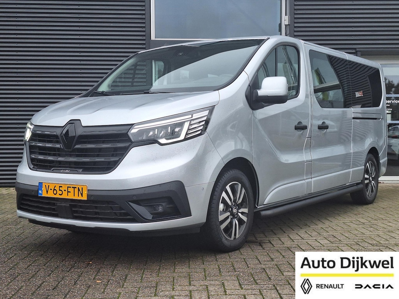 Renault Trafic - Blue dCi 170 L2 H1 Limited DC Dubbele Cabine, 2.500kg trekgewicht! - AutoWereld.nl