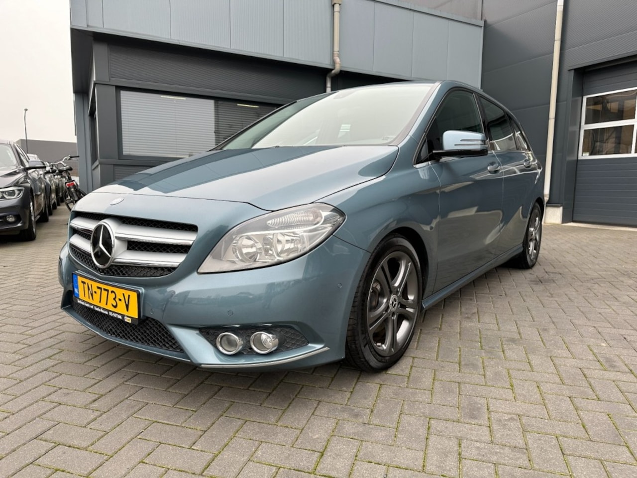 Mercedes-Benz B-klasse - Ambition, Navigatie, airco, trekhaak, cruise control - AutoWereld.nl