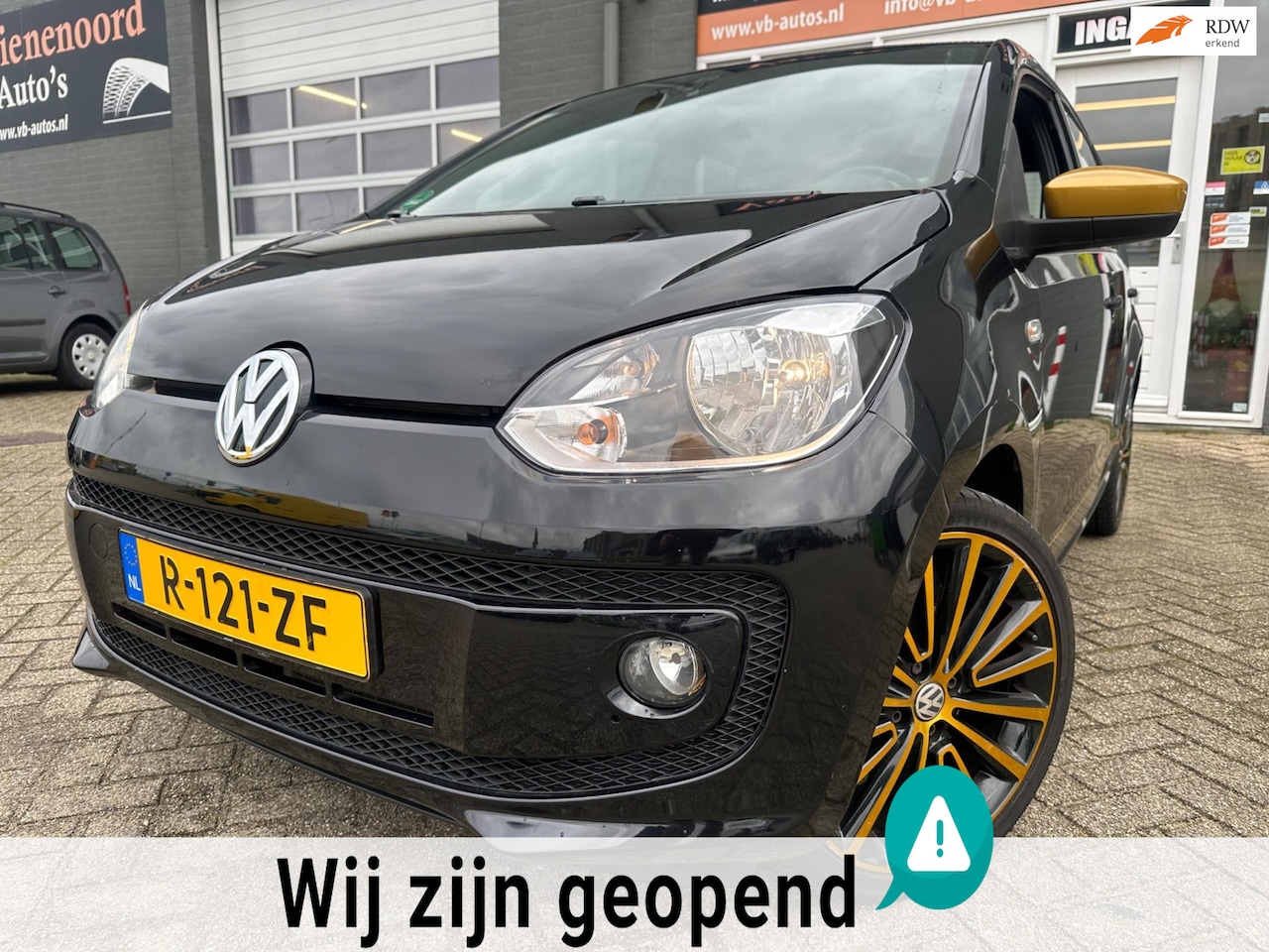 Volkswagen Up! - 1.0 high up! BlueMotion 5 drs met parkeersensoren en airco en met maar 39000 km - AutoWereld.nl