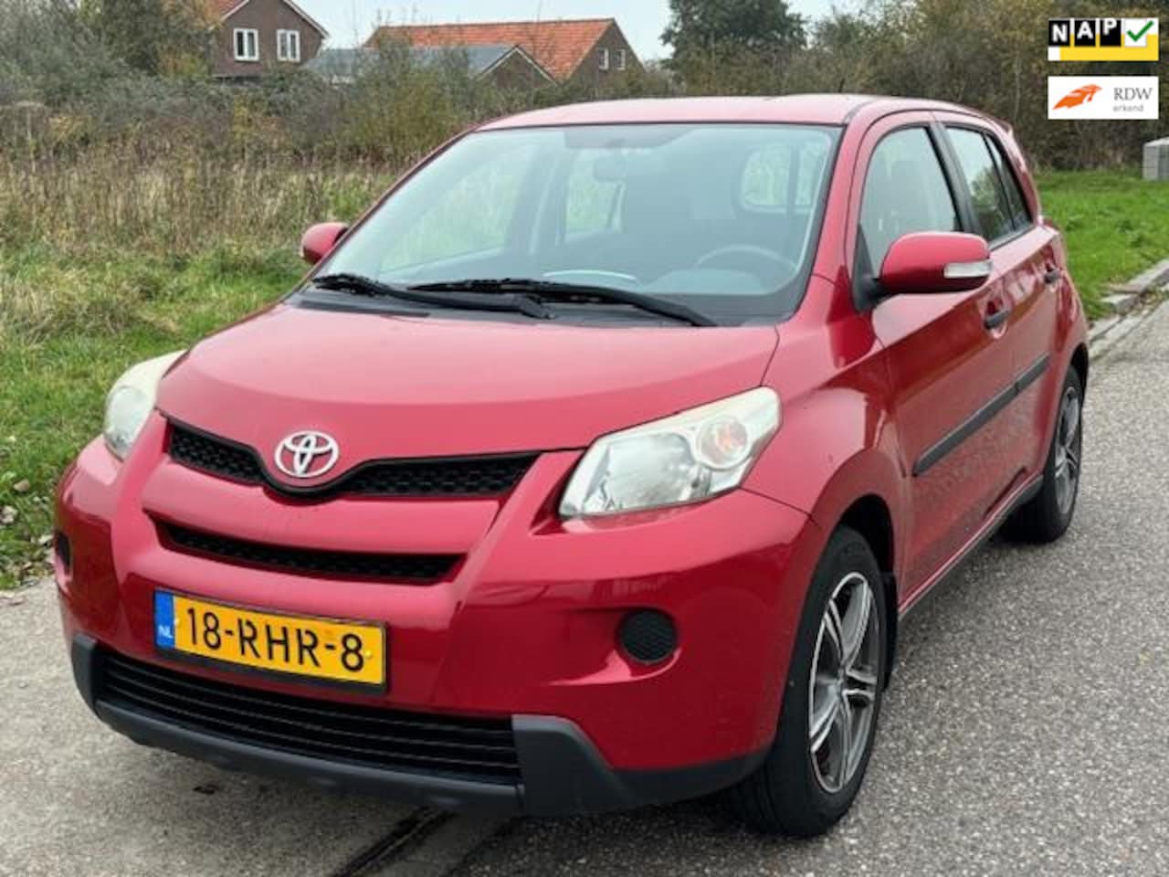 Toyota Urban Cruiser - 1.3 VVT-i Comfort 5-Drs Airco El. pakket Audio-CD/MP3 LMV 16" ABS EBD ESP TCS Trekhaak Dea - AutoWereld.nl