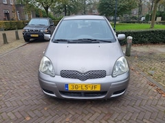 Toyota Yaris - 1.3 VVT-i Sol