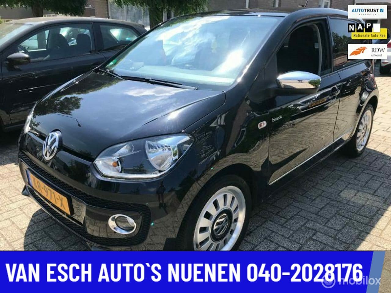 Volkswagen Up! - 1.0 black up 44kW 134.DKM AIRCO LEDER CRUISE CONTROL - AutoWereld.nl