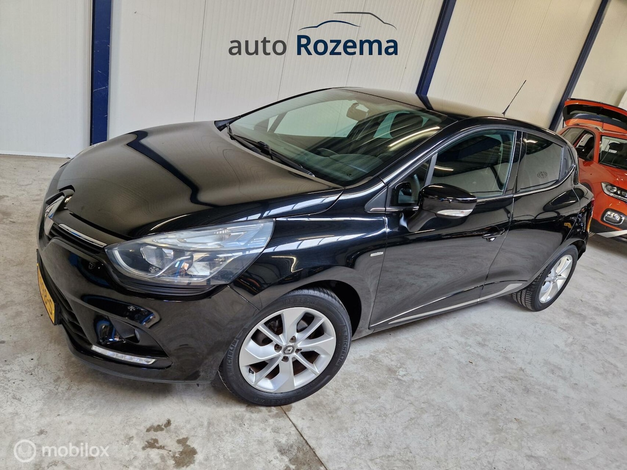 Renault Clio - 0.9 TCe Limited Airco Navi Haak Pdc 95158 km - AutoWereld.nl