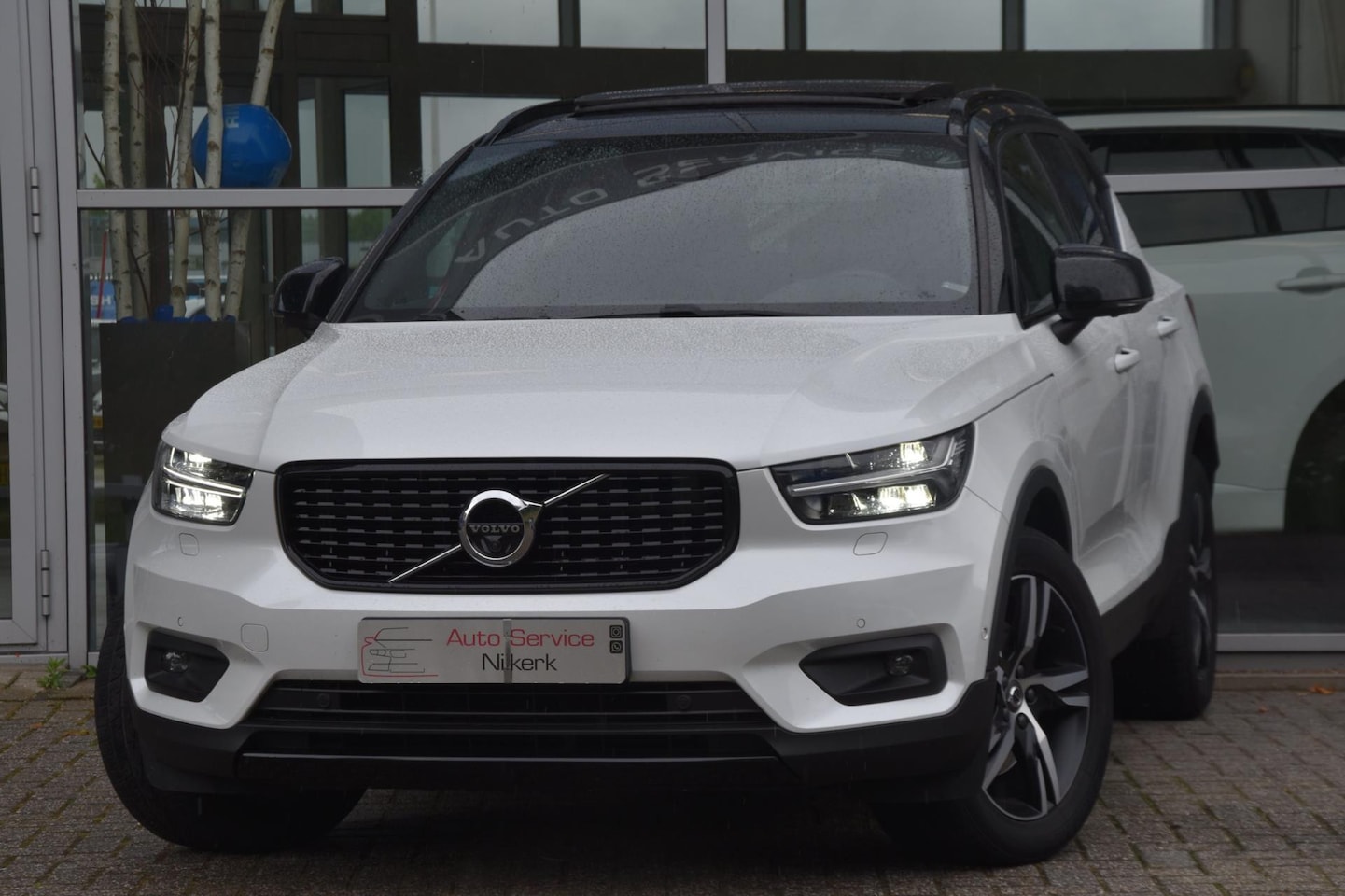 Volvo XC40 - 2.0 T5 AWD R-Design Intro Edition Btw Pano. dak + Inruil Mogelijk - AutoWereld.nl