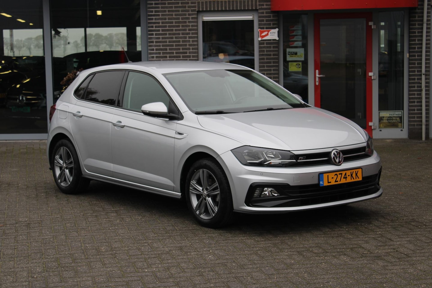 Volkswagen Polo - 1.0 TSI Highline Bus. R Line Adaptive/NL Auto/Navi Incl Garantie - AutoWereld.nl