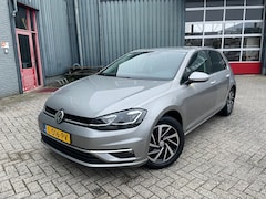 Volkswagen Golf - 2.0 TDI Highline Business R Euro6 virtual cockpit/Navi/cruise/Nap/Apk/Elektramen/