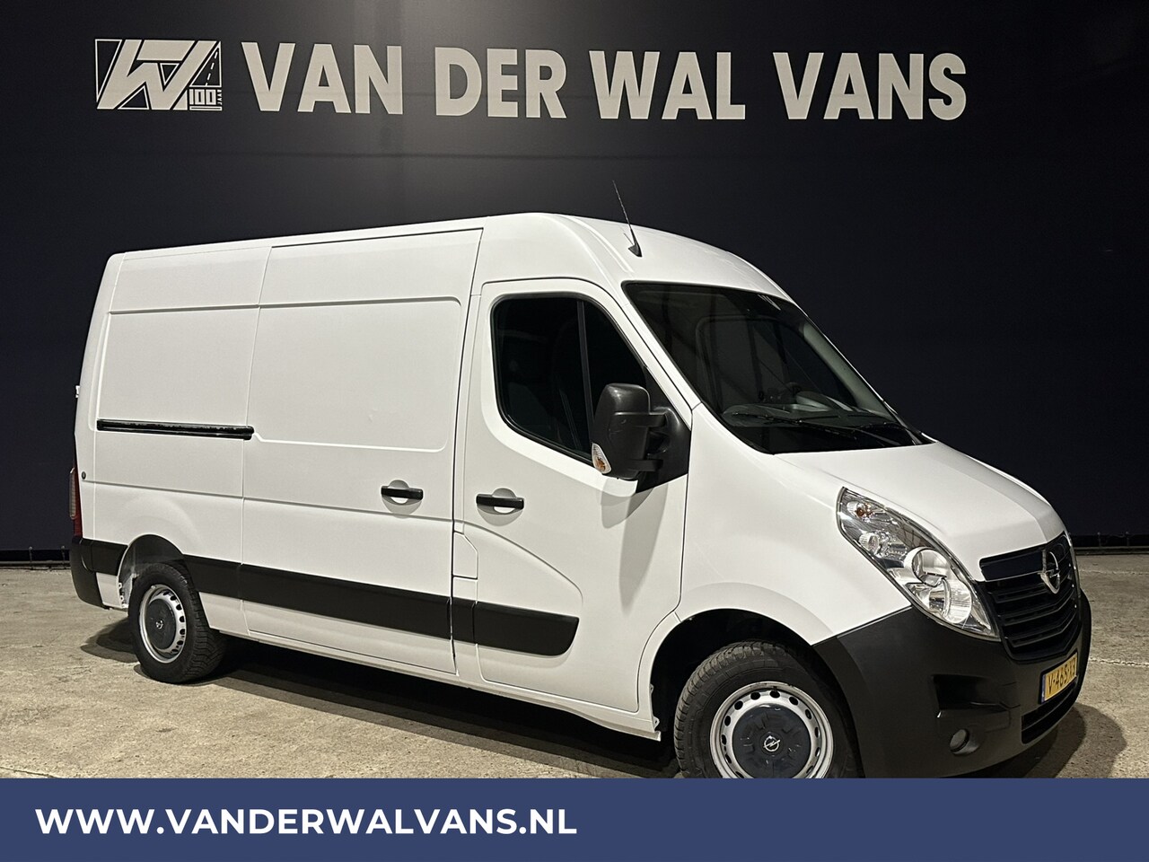 Opel Movano - 2.3 CDTI L2H2 Euro6 Airco | Navigatie | Cruisecontrol | Parkeersensoren Bijrijdersbank - AutoWereld.nl