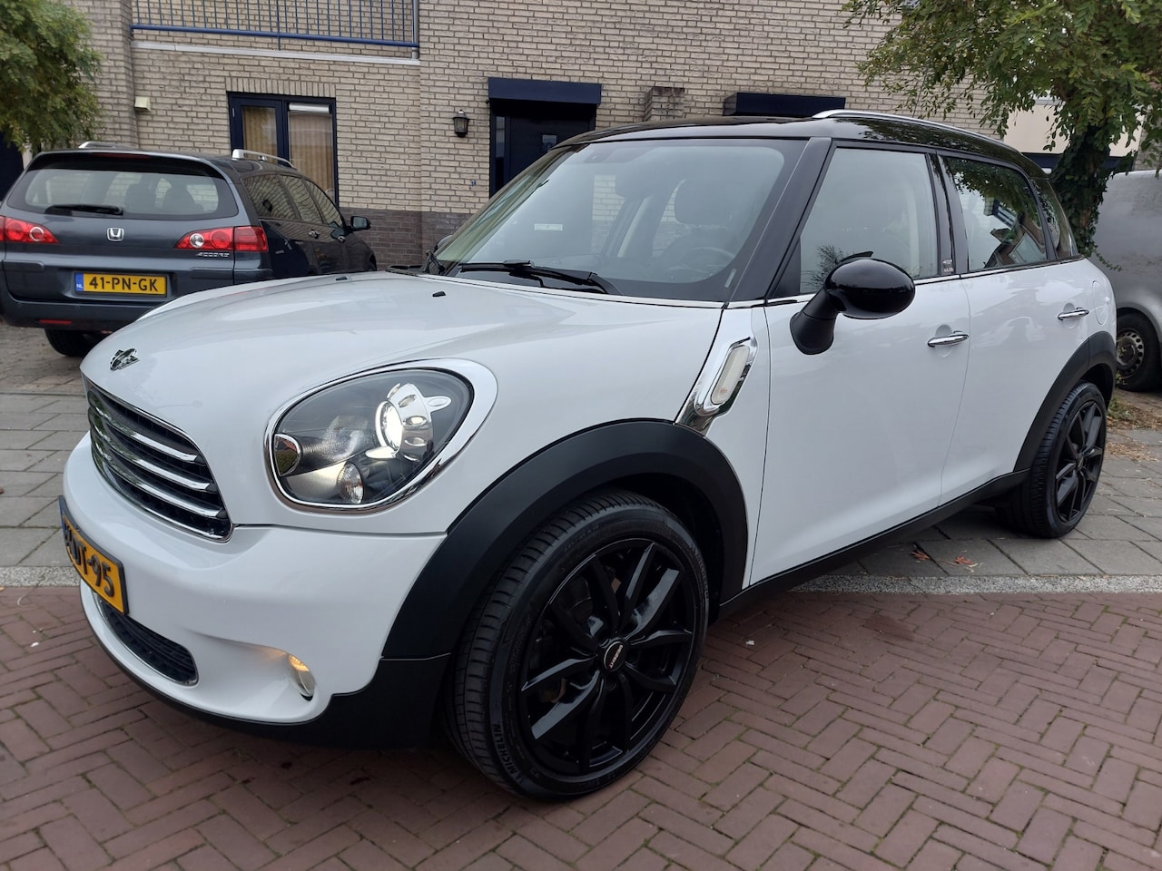 MINI Countryman - 1.6 Cooper Business Line Mini 1.6 Cooper Business Line - AutoWereld.nl