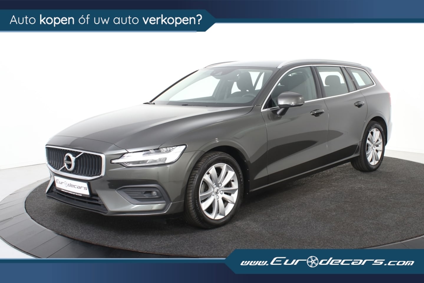 Volvo V60 - 2.0 D3 Momentum *1e eigenaar*Navigatie*Stoelverwarming*Trekhaak*Carplay - AutoWereld.nl