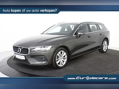 Volvo V60 - 2.0 D3 Momentum *1e eigenaar*Navigatie*Stoelverwarming*Trekhaak*Carplay