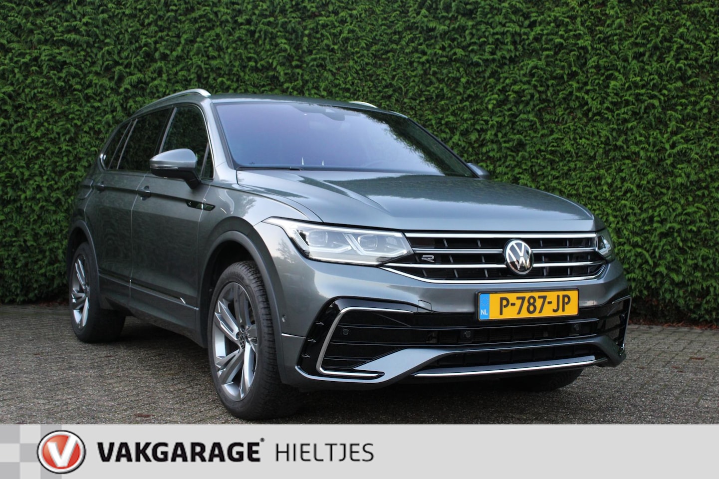 Volkswagen Tiguan Allspace - 1.5 TSI R-Line Business 1.5 TSI R-Line Business+ (2+2 fabrieksgarantie) - AutoWereld.nl