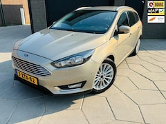 Ford Focus - 1.0 First Edition|TITANIUM|4 x All-Season band Nieuw 17 Inch|6 versn