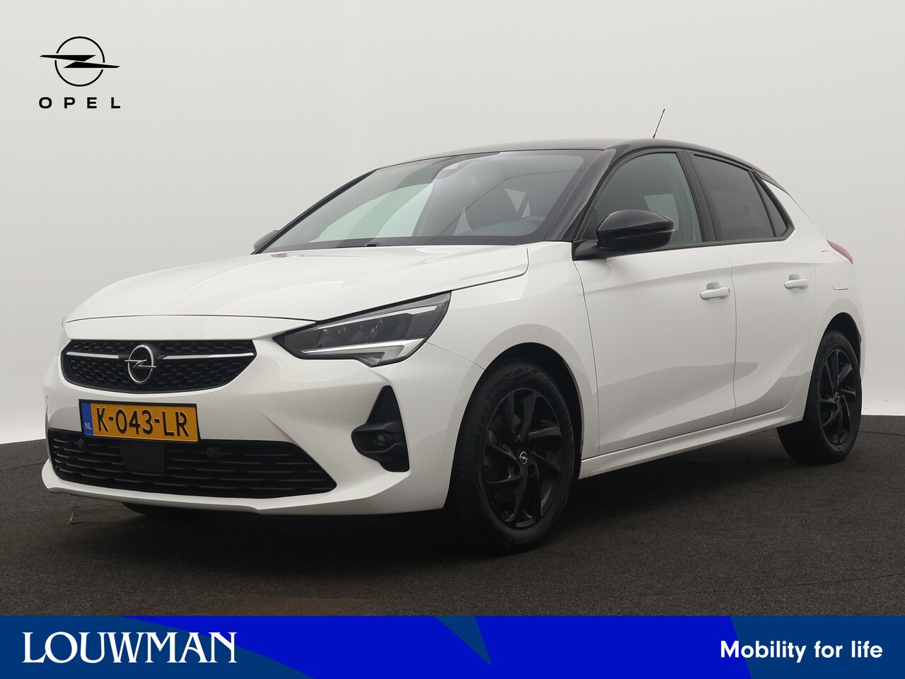 Opel Corsa - 1.2 GS Line | Navigatie | LM velgen | Half leder | - AutoWereld.nl