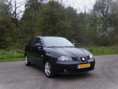 Seat Ibiza - 1.6-16V Freestyle . Airco . Lederen bekleding . Elec ramen . LMV . enz