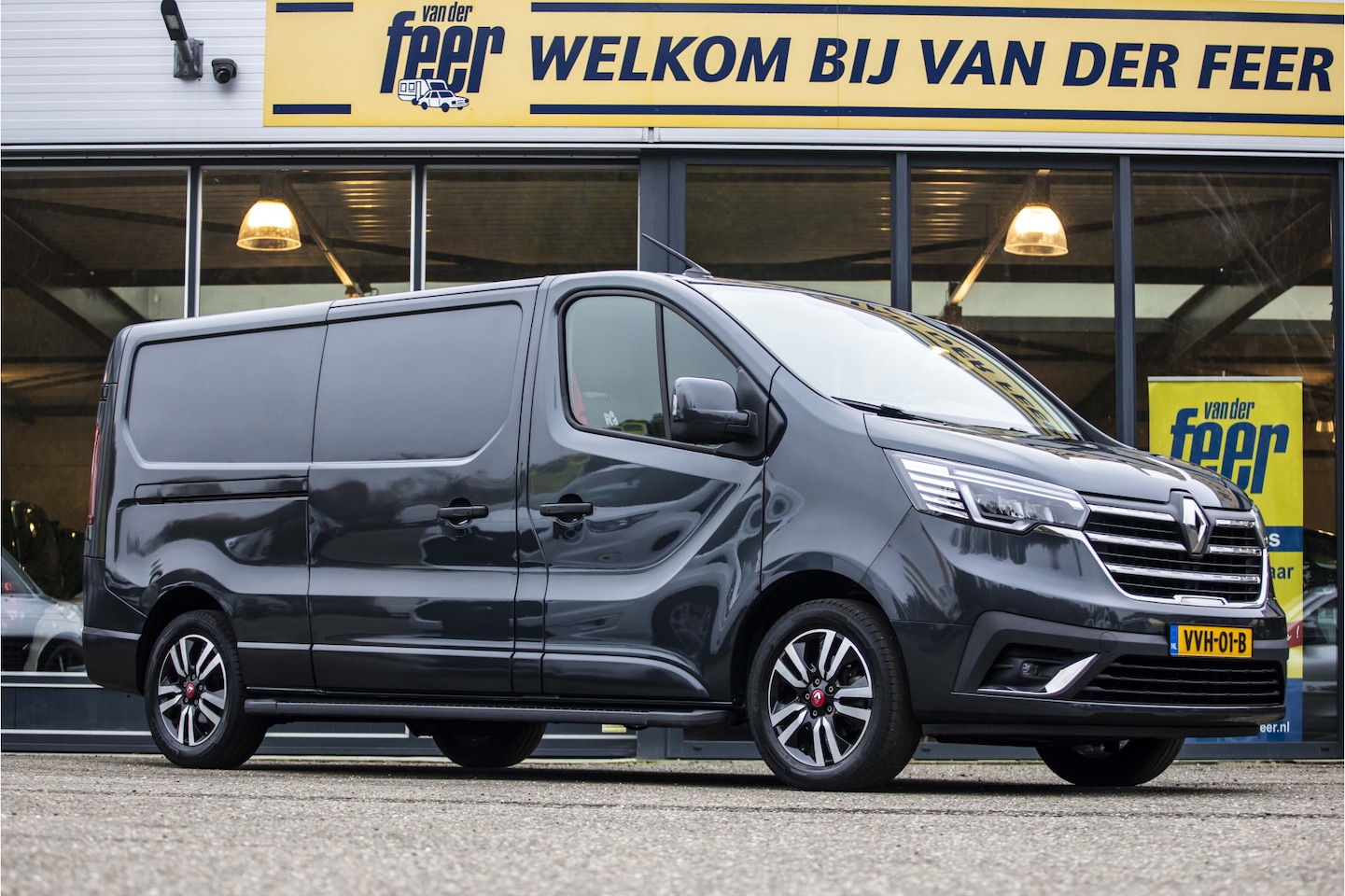 Renault Trafic - 2.0 dCi 150 T30 L2H1 Luxe EX.BTW - AutoWereld.nl