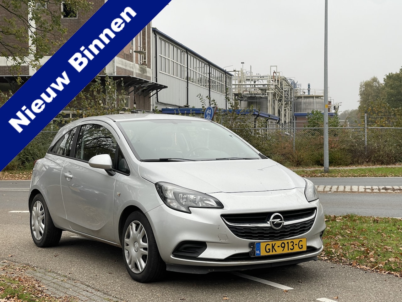 Opel Corsa-e - 1.0 Turbo Business+ | Navigatie | Airco | Trekhaak | Cruise Control - AutoWereld.nl